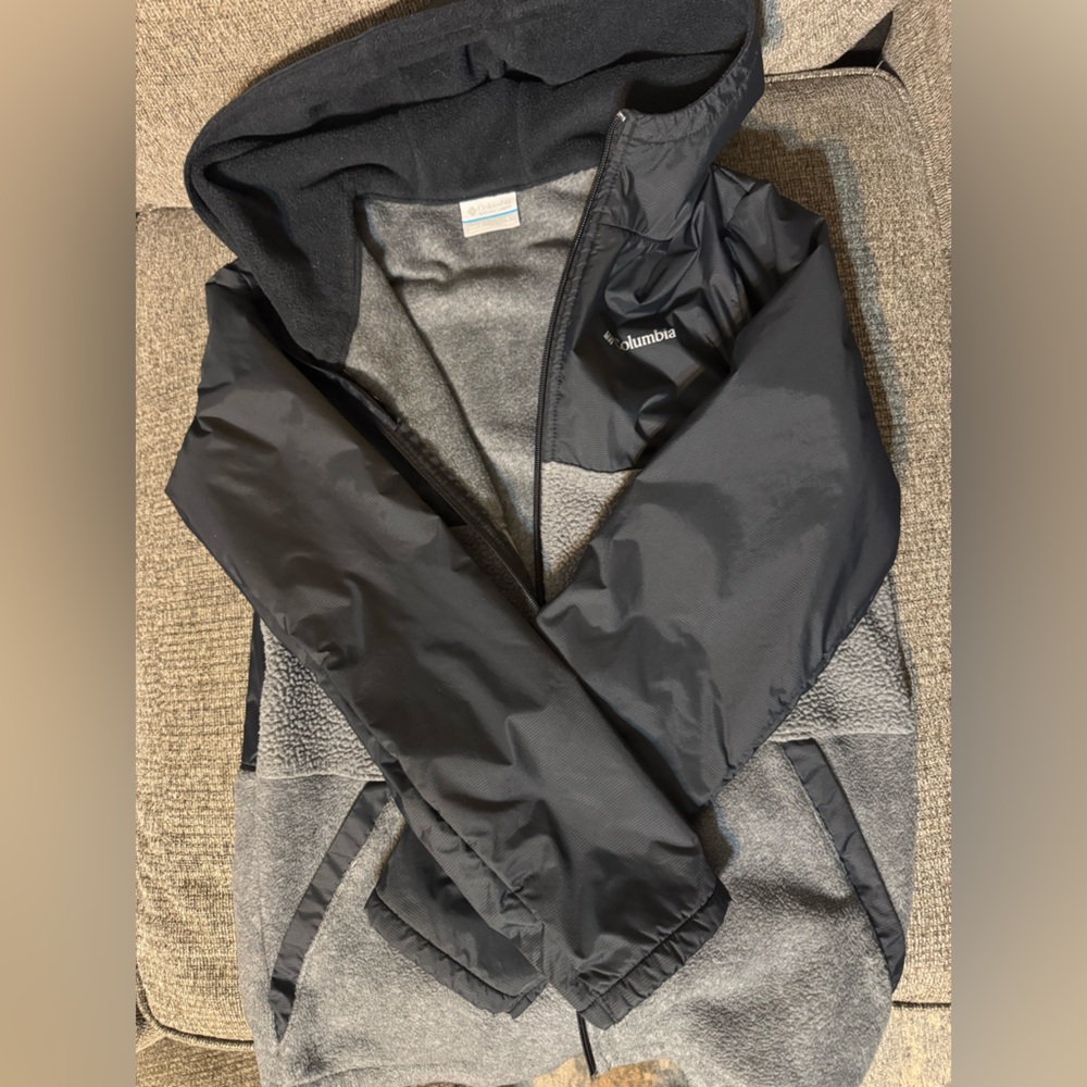 Columbia Two-Tone Black and Gray Jacket